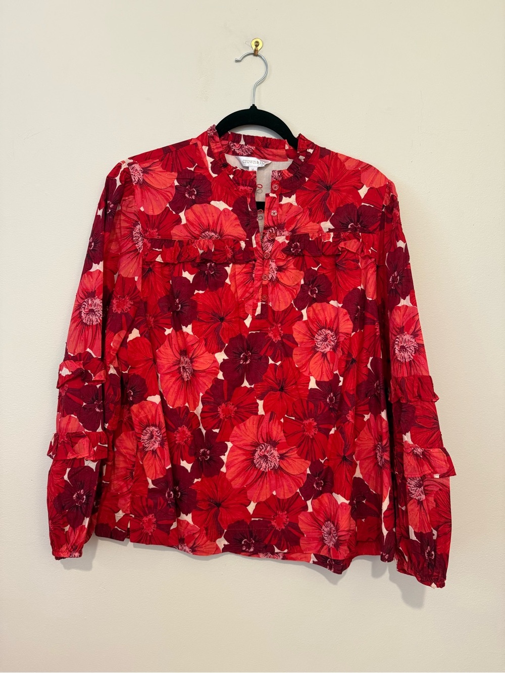 crown & ivy Red Floral Split-Neck Blouse